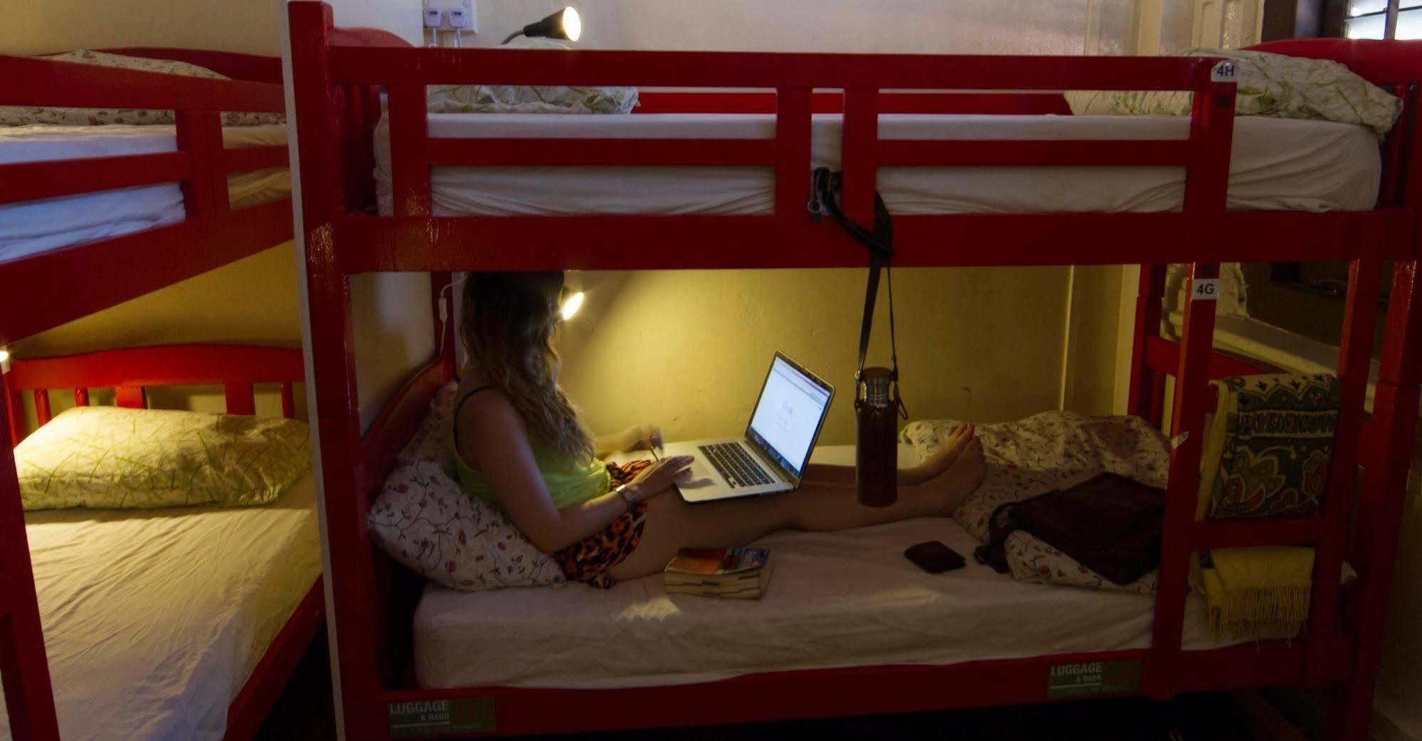 Sleepy Kiwi Backpacker Hostel - Bugis 新加坡 外观 照片